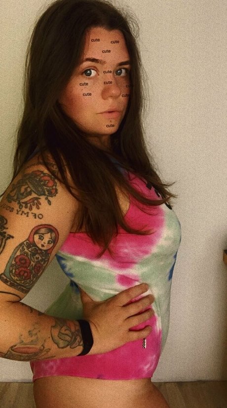 Nacktes geleaktes OnlyFans-Foto von Onlysnuchifree