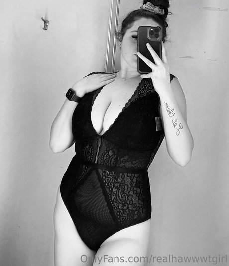 Nacktes geleaktes OnlyFans-Foto von Realhawwwtgirl