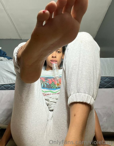Nacktes geleaktes OnlyFans-Foto von Violetzay
