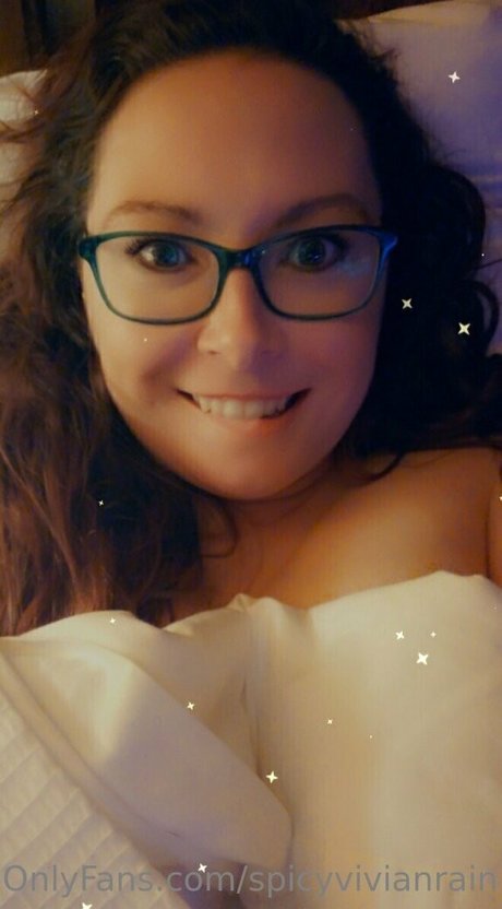 Nacktes geleaktes OnlyFans-Foto von Spicyvivianrain