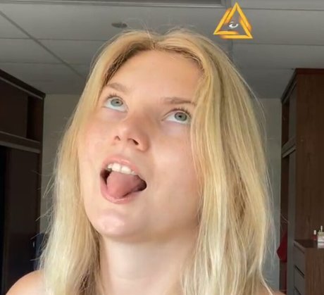 Nacktes geleaktes OnlyFans-Foto von Vanessaahlstrom