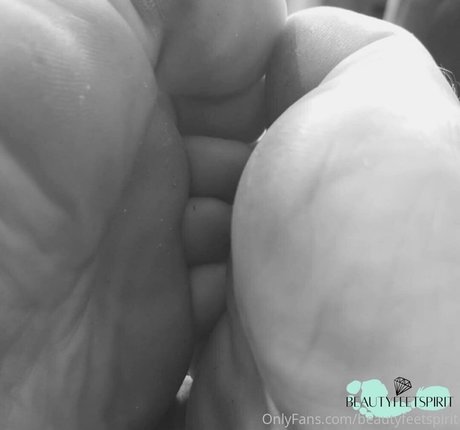 Nacktes geleaktes OnlyFans-Foto von Birkiheaven