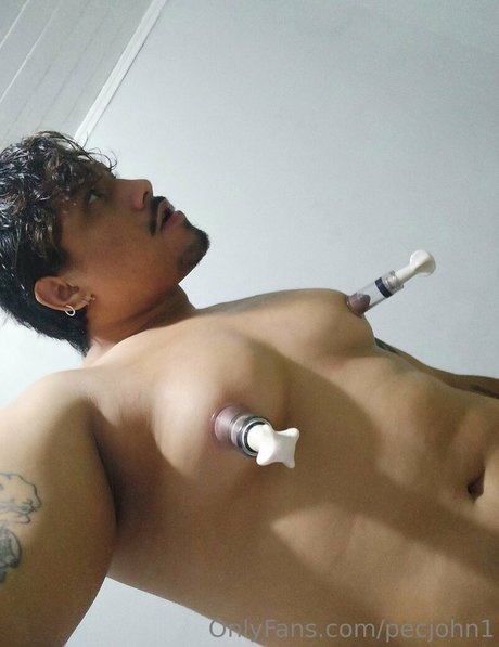 Nacktes geleaktes OnlyFans-Foto von Pecjohn1