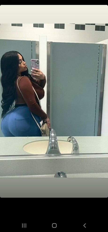 Nacktes geleaktes OnlyFans-Foto von Jennah Hamdan