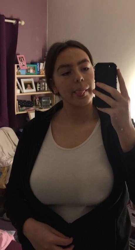 Nacktes geleaktes OnlyFans-Foto von Megan Mcdonnell