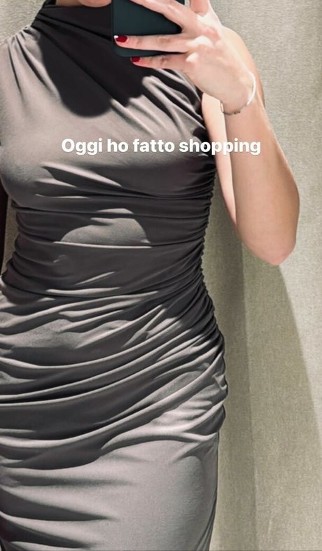 Nacktes geleaktes OnlyFans-Foto von Sofia Cerio