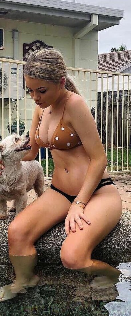 Nacktes geleaktes OnlyFans-Foto von Naomigrace Robinson