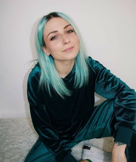 Nacktes geleaktes OnlyFans-Foto von Kokeshi