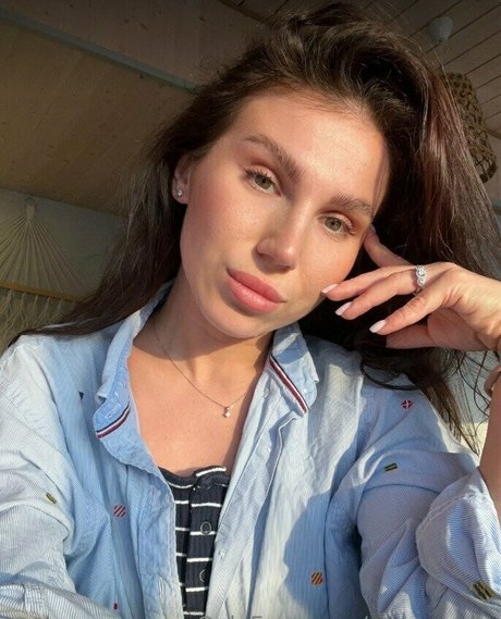 Divinelaura