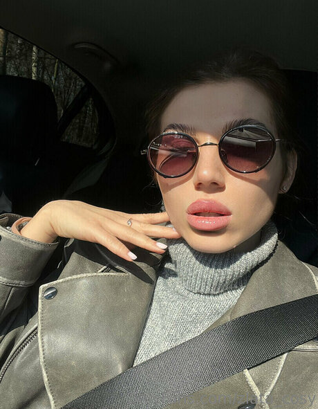 Nacktes geleaktes OnlyFans-Foto von Divinelaura