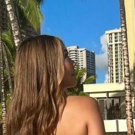 Nacktes geleaktes OnlyFans-Foto von Chlomaegan