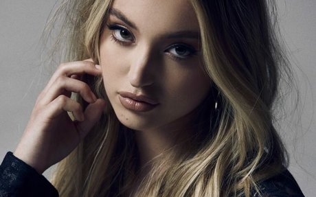 Bella Podaras