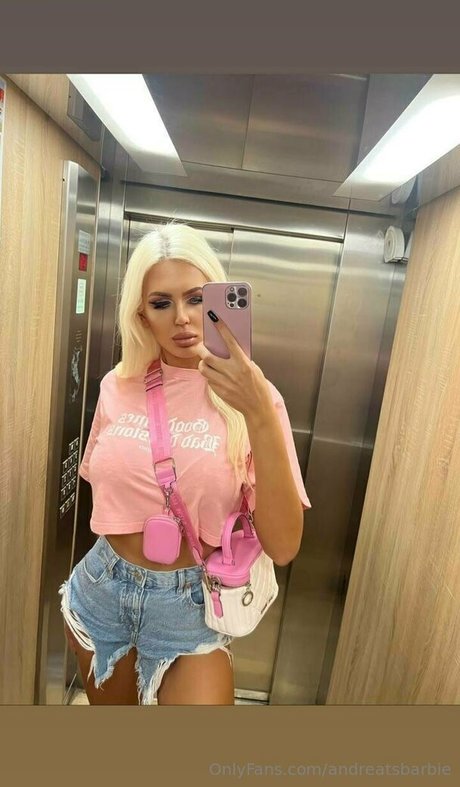 Nacktes geleaktes OnlyFans-Foto von Andreatsbarbie