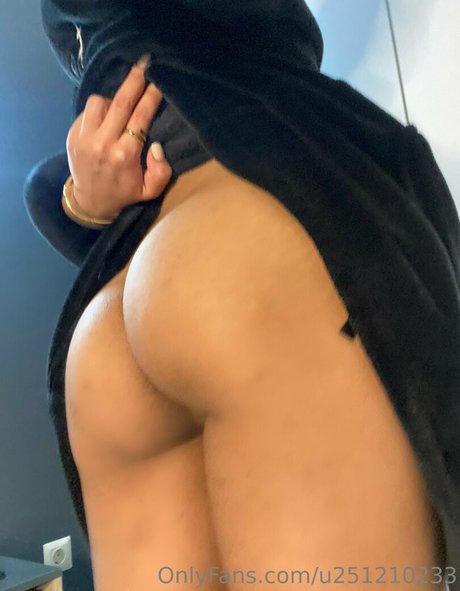 Nacktes geleaktes OnlyFans-Foto von Miaasexy