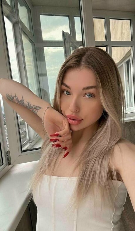Nacktes geleaktes OnlyFans-Foto von Milaa