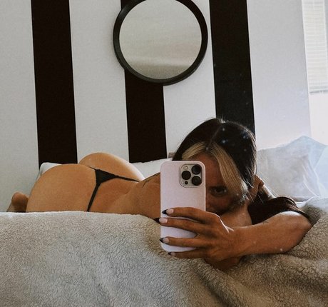 Nacktes geleaktes OnlyFans-Foto von Shesmytranquility