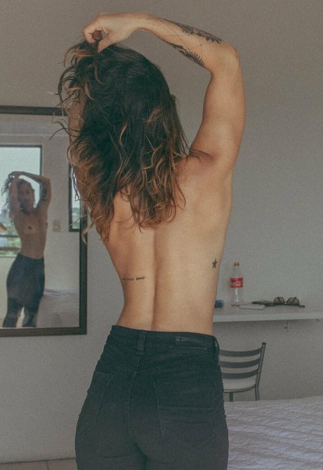 Nacktes geleaktes OnlyFans-Foto von Ana E