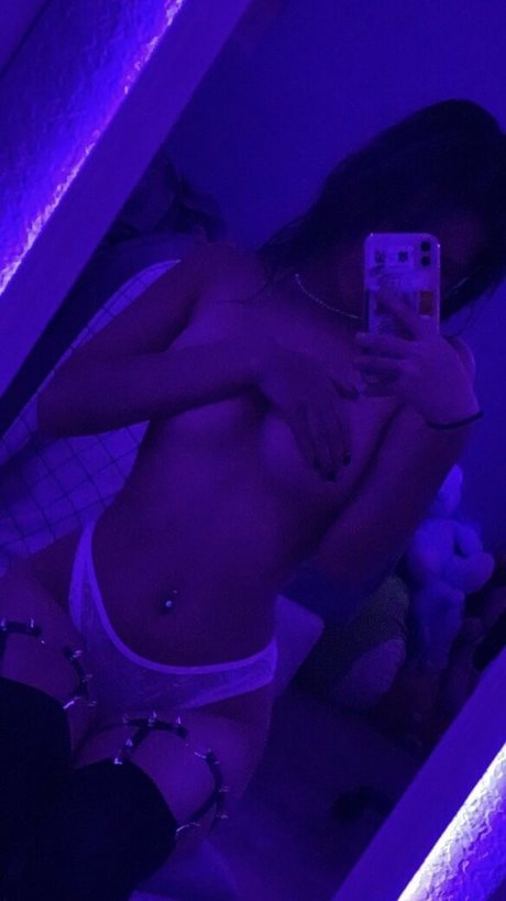 Nacktes geleaktes OnlyFans-Foto von Vy Tran