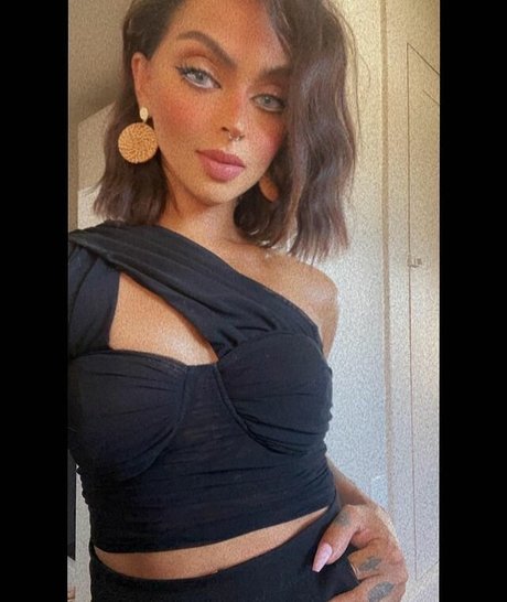 Nacktes geleaktes OnlyFans-Foto von Theonlyish