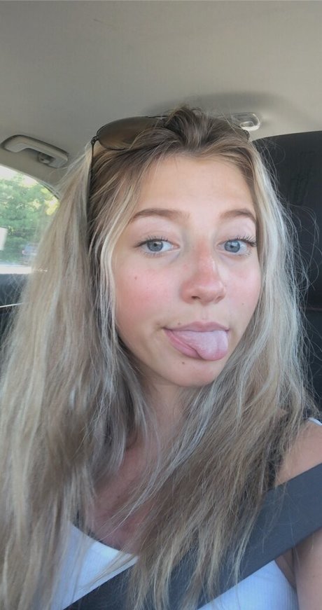 Nacktes geleaktes OnlyFans-Foto von Chelsea Mariani