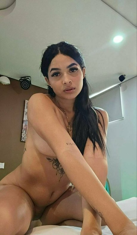 Nacktes geleaktes OnlyFans-Foto von Zurisweet