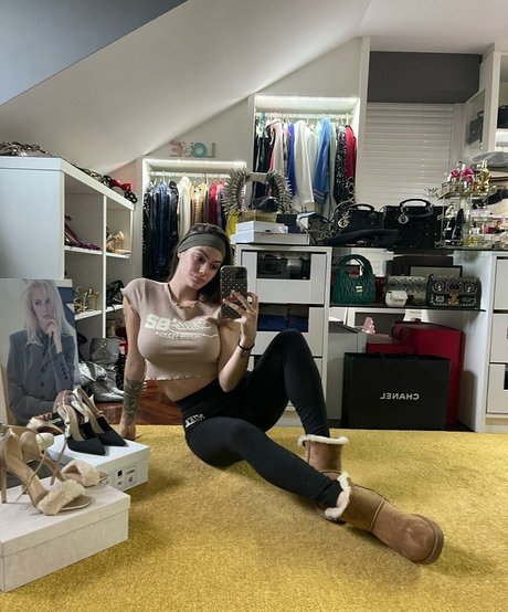 Nacktes geleaktes OnlyFans-Foto von Nadia Jemez