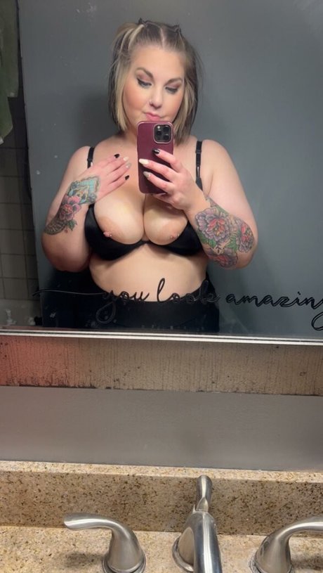 Nacktes geleaktes OnlyFans-Foto von Ms 9032