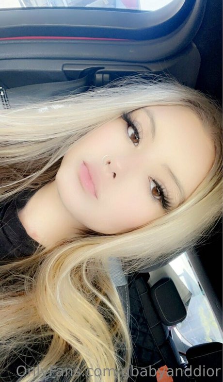 Nacktes geleaktes OnlyFans-Foto von Errrrradiorr