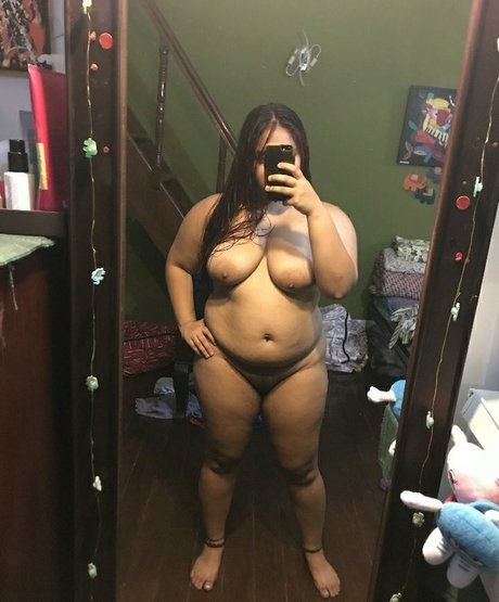Nacktes geleaktes OnlyFans-Foto von Smallsouthasia1
