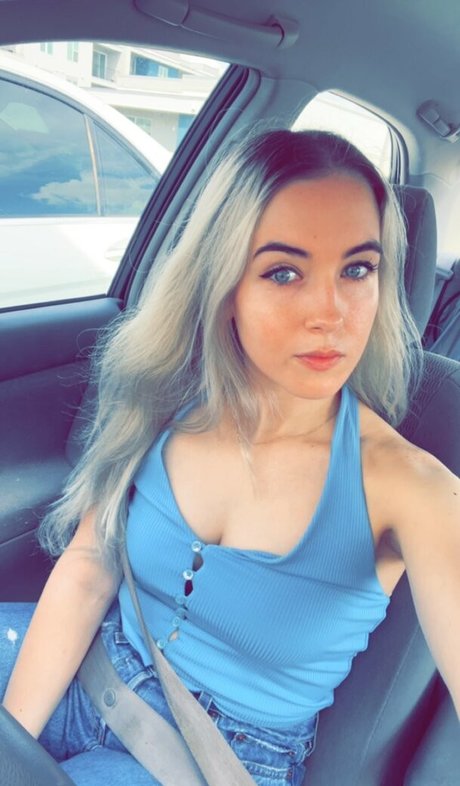 Nacktes geleaktes OnlyFans-Foto von Emilycc