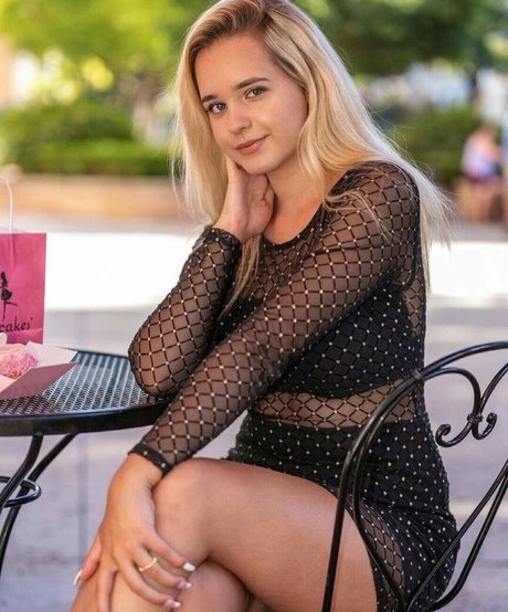 Nacktes geleaktes OnlyFans-Foto von Valkyrie Mcfey