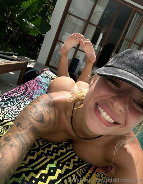 Nacktes geleaktes OnlyFans-Foto von Thiskindasnow
