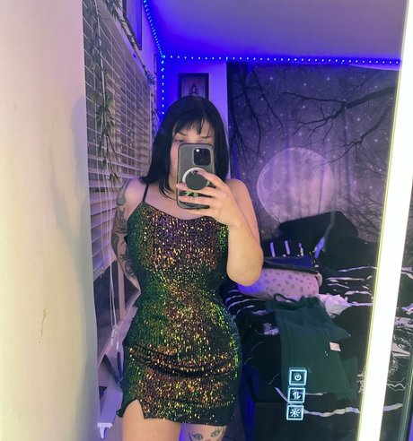 Nacktes geleaktes OnlyFans-Foto von Horrorwh0re