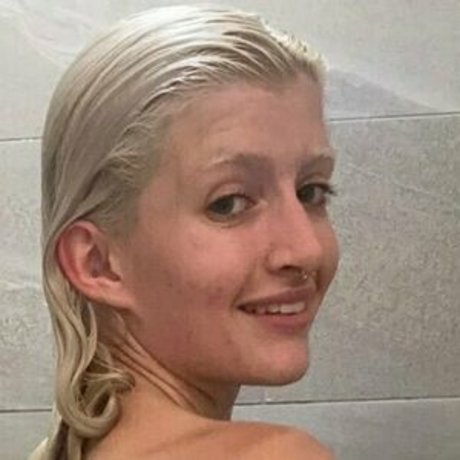 Nacktes geleaktes OnlyFans-Foto von Sami Sheen