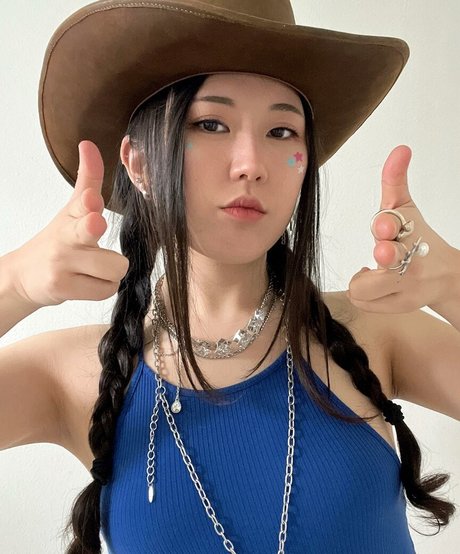 Nacktes geleaktes OnlyFans-Foto von Jisuartist