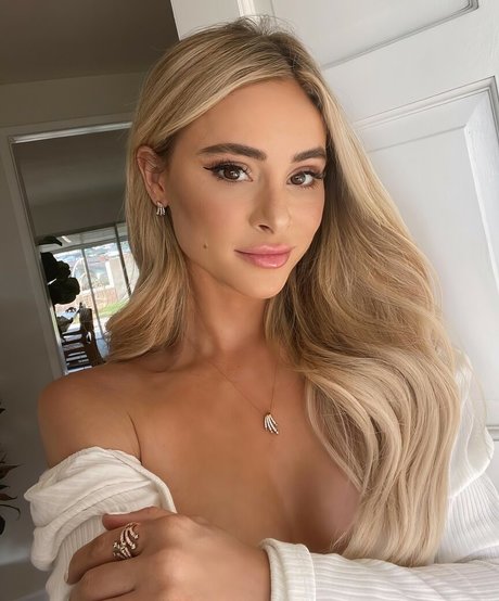 Nacktes geleaktes OnlyFans-Foto von Amanda Stanton
