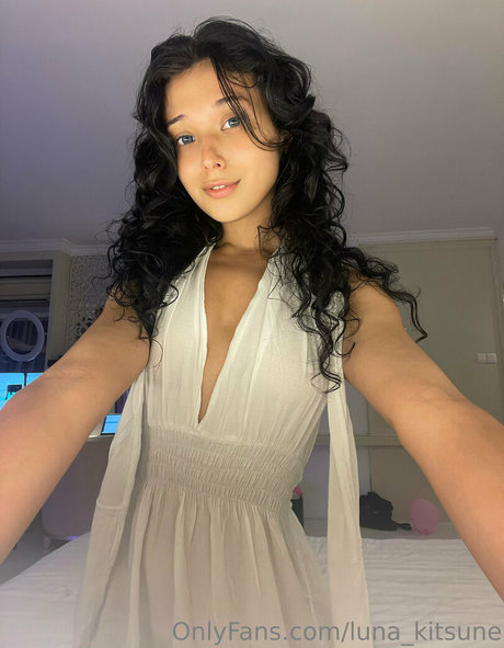 Nacktes geleaktes OnlyFans-Foto von Lunakitsune