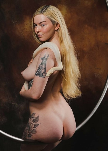 Nacktes geleaktes OnlyFans-Foto von Liz Leblanc