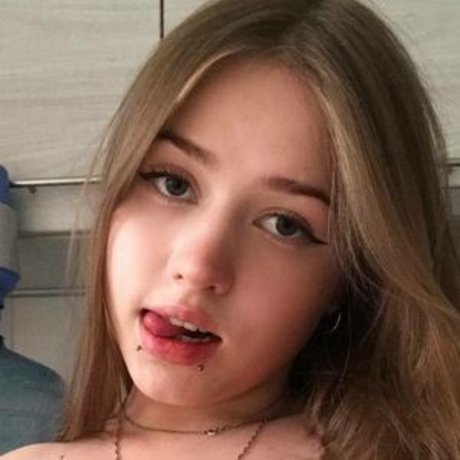 Nacktes geleaktes OnlyFans-Foto von Miamilkerss