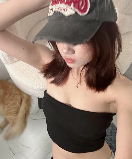 Nacktes geleaktes OnlyFans-Foto von Yourpeaches