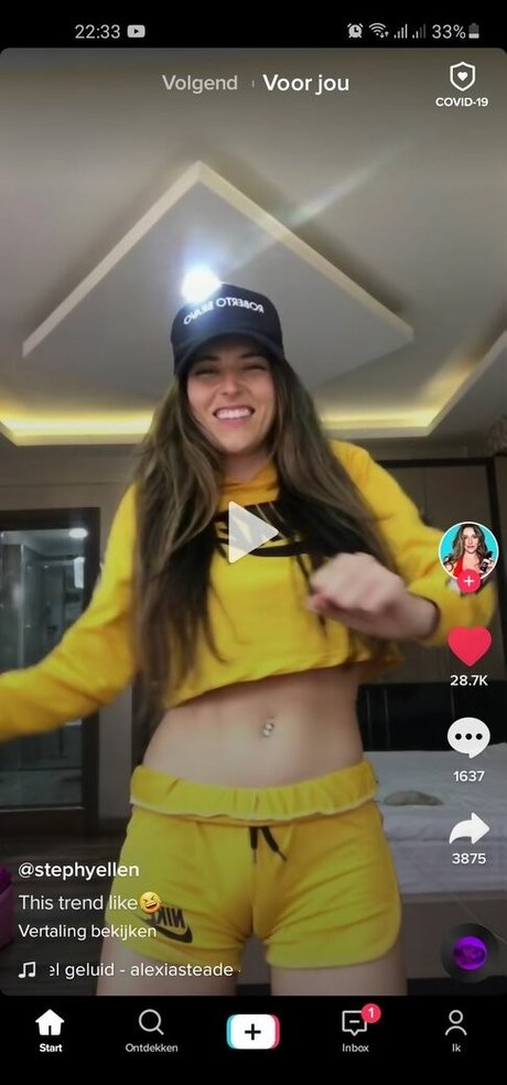 Nacktes geleaktes OnlyFans-Foto von Stephanie Ellen Almeida