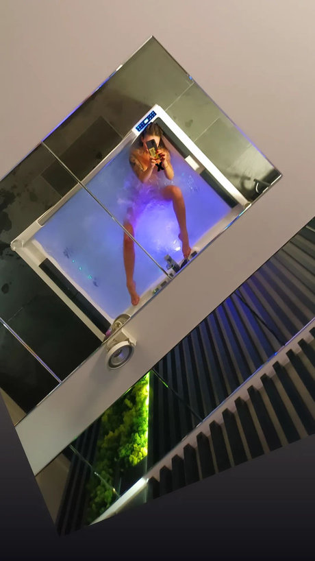 Nacktes geleaktes OnlyFans-Foto von Sweeeti Carolovcutie