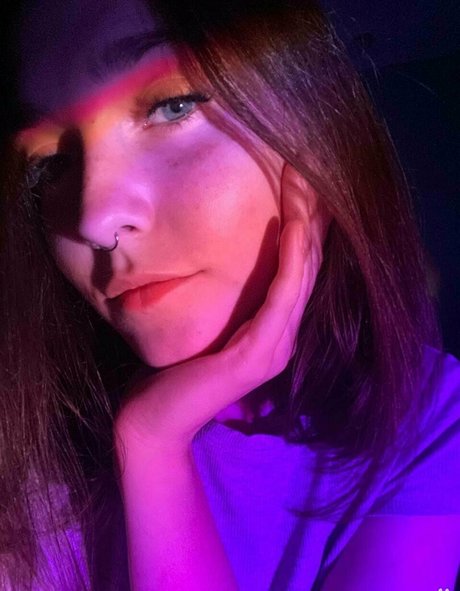 Nacktes geleaktes OnlyFans-Foto von Sonyame