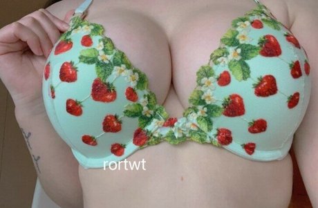 Nacktes geleaktes OnlyFans-Foto von Rortwt