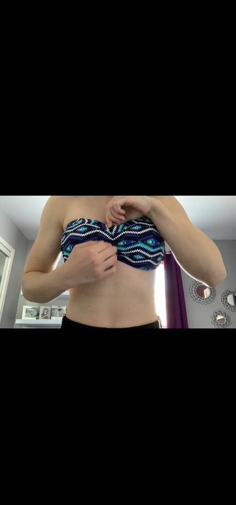 Nacktes geleaktes OnlyFans-Foto von Asmr Love