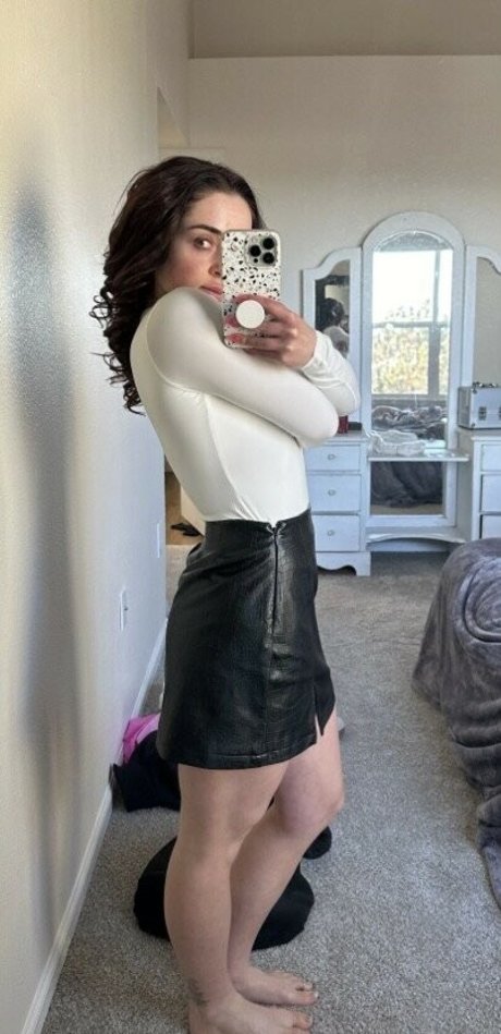 Nacktes geleaktes OnlyFans-Foto von Lexie Herod