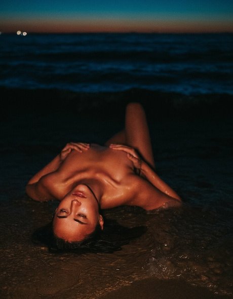Nacktes geleaktes OnlyFans-Foto von Margoreett