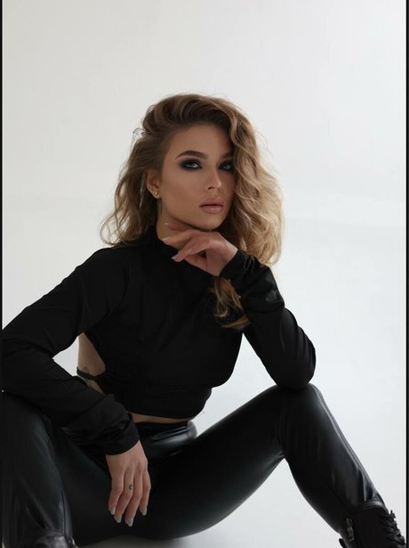 Julia Wind