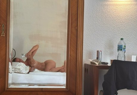 Nacktes geleaktes OnlyFans-Foto von Alysha Newman