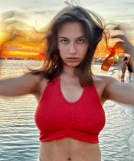 Nacktes geleaktes OnlyFans-Foto von Flexpolinee